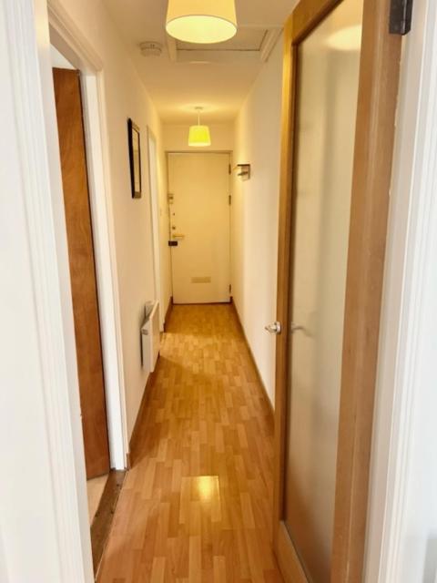 Trendy One Bedroom Apartment Glasgow Exterior foto